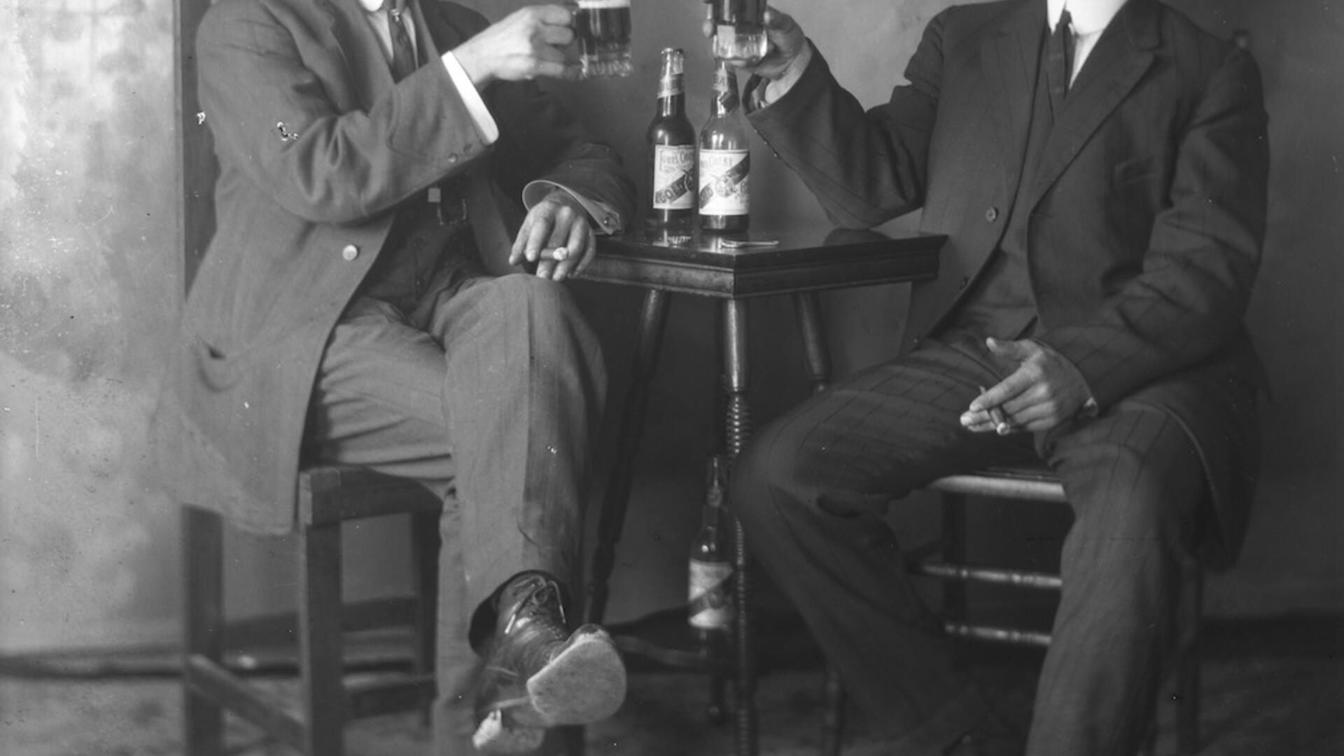 Portrait_of_Two_men_drinking_Louis_Obert_Gold_Beer.jpg